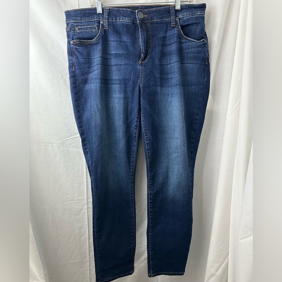 Kut from the Kloth size 14w Catherine Boyfriend jeans - Picture 6 of 11